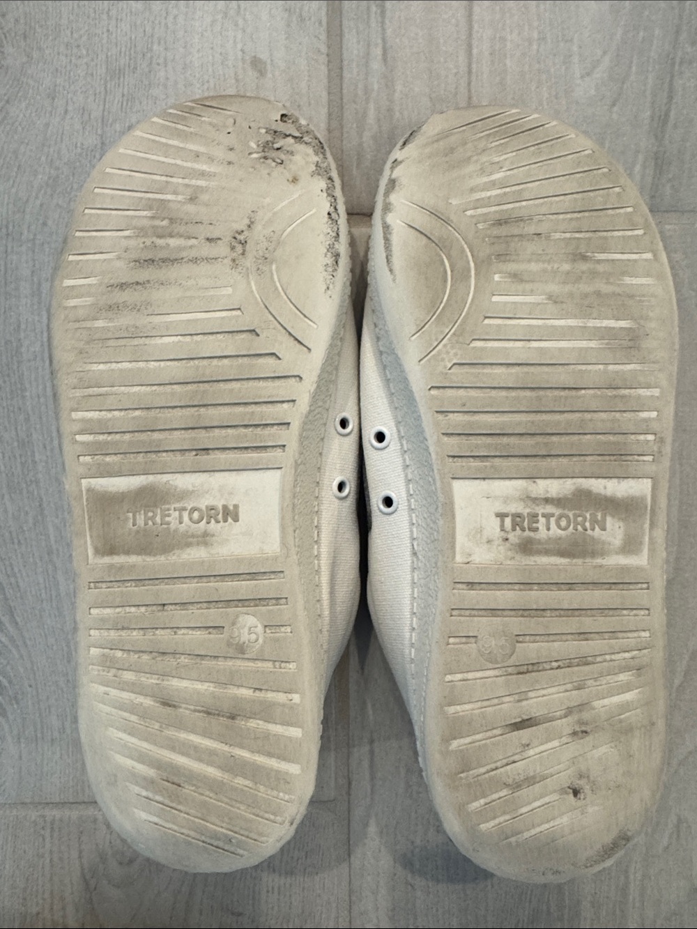 Tretorn NYLITE White Canvas Sneakers with Navy Accent - Picture 10 of 11